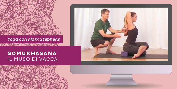 Video yoga: come fare Gomukhasana, spiegato da Mark Stephens